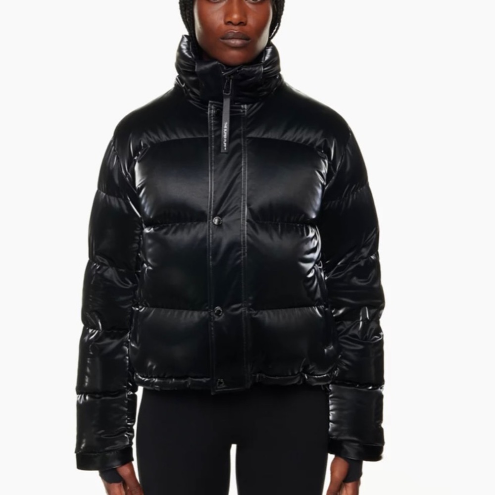 Aritzia Super Puff Black Liquid Shine